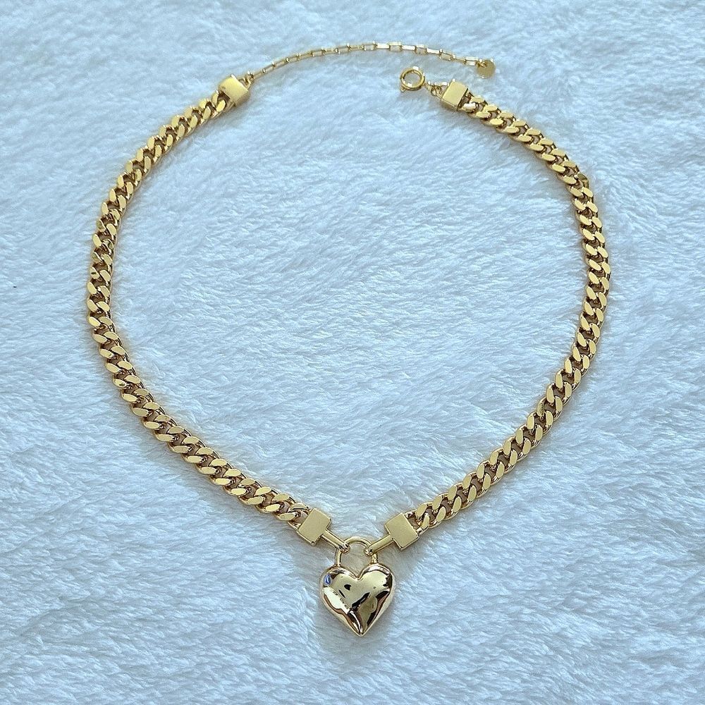 Eye👁 Candy🍬 "Adeline" Gold💛 Curb Link Chain⛓️ With Heart♥️ Pendant - NWT